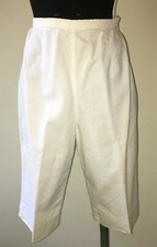 Vintage 60s womens White Stag shorts capri cropped bermuda clam diggers