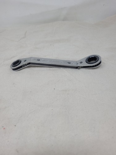 Blue-Point - RYAM1517 15mm X 17mm 12 Point Offset Ratcheting Box Wrench - Picture 5 of 11