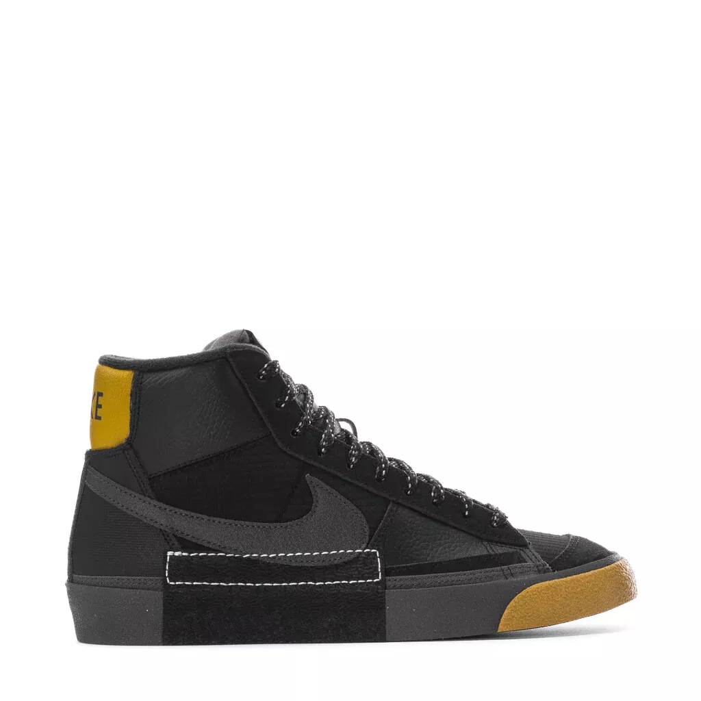 Nike blazer hotsell nere pelle