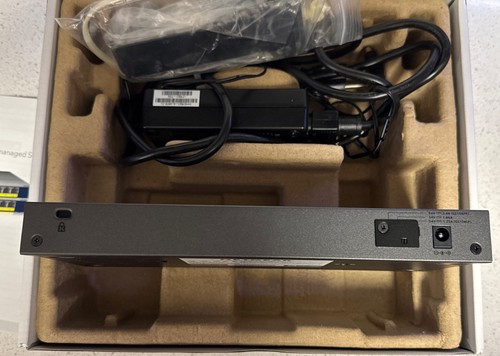 NETGEAR GS108LP 8-PORT GIGABIT ETHERNET POE UNMANAGED SWITCH - Picture 4 of 12