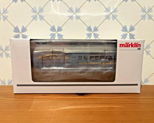 Märklin H0 geschl. Güterwagen Kaiser-Imperial DB grau Epoche III 160235 | Condition: Neu