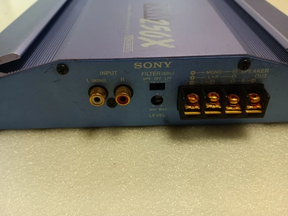 Amplificatore Auto Vintage Sony XM-250X testato Funzionante (Sped.Veloce) - Immagine 3 di 3