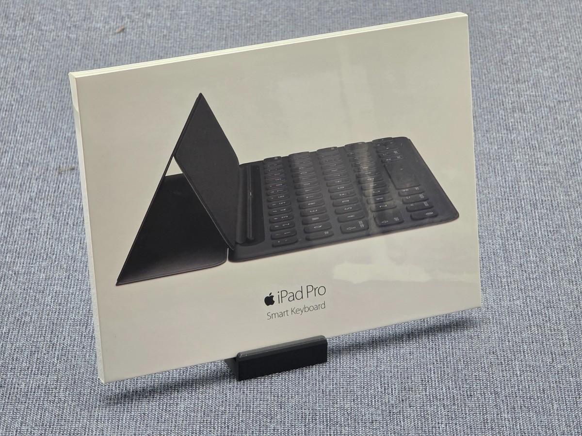 Apple Smart Keyboard for iPad Pro 9.7 inch - Black for sale