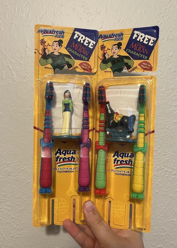 Juego de 2 cepillos de dientes Aquafresh Flex Flexosaurus para niños Disney Mulan vintage 1998 Foto 2 de 4
