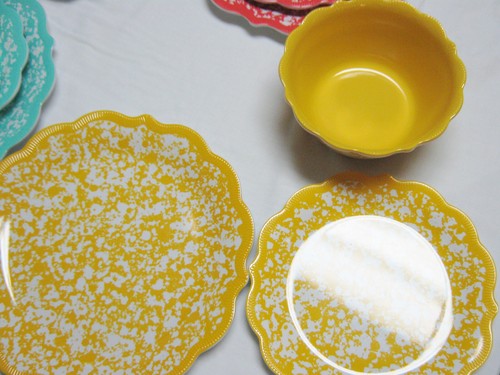JUEGO DE VAJILLA DE MELAMINA SALPICADURAS DE PAÍS MUJER PIONERA 12 PIEZAS PLATOS Y CUENCOS - Imagen 2 de 9