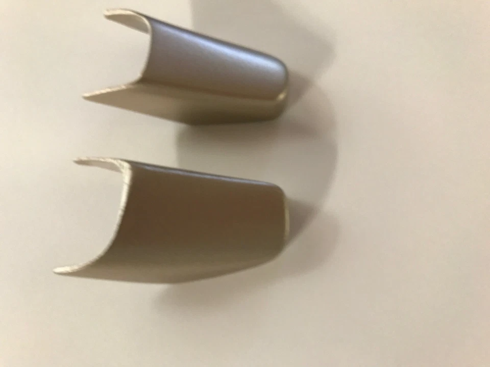 Tapas de extremo de correa de tracción de 2 puertas Lincoln Town Car 2003-2011 (calidad = precio más bajo) Foto 4 de 4