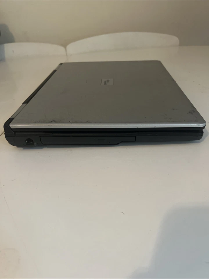 Fujitsu Siemens Amilo Li 1705 15.5’’ Laptop Silver Intel Celeron M SPARES - Image 4 of 4