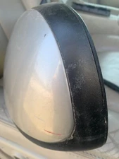 03-06 Cadillac Escalade Right and Left Mirrors silver