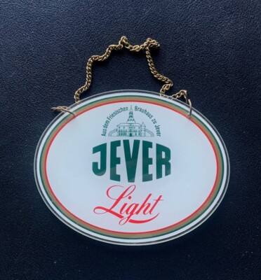 Zapfhahnschild ''Jever Light'', mit Kette.