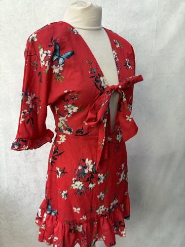 Parisian Red Floral Dress Size 10 Petite Short Sleeve V Neck Short Polyester - Picture 3 of 12