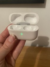 Apple AirPods Pro 1st generation Wireless Charging Case - White CASE ONLY