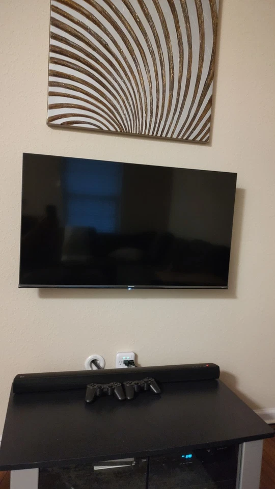 Hisense 43" Class QD5 Series QLED 4K UHD Smart Google TV 43QD5N - Image 2 of 3