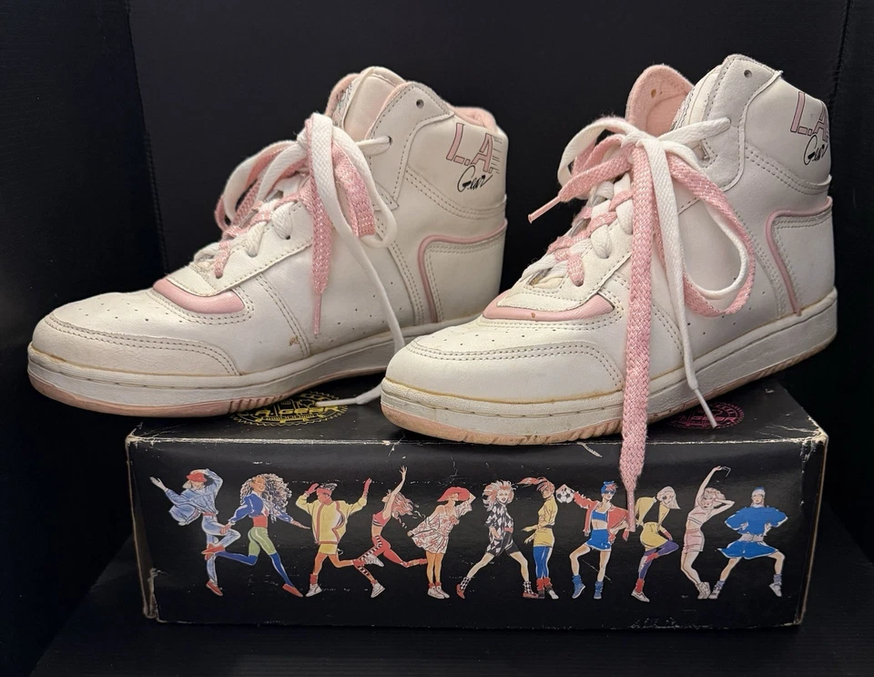 Zapatos Tenis De Colección LA Gear “Shooters High” Cuero Rosa/Blanco Parte Superior Alta Con Talla 10 Foto 4 de 4