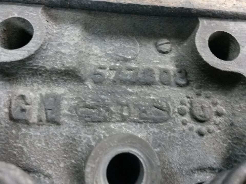 Culata de 1961 Oldsmobile 98 6,5 Foto 2 de 4