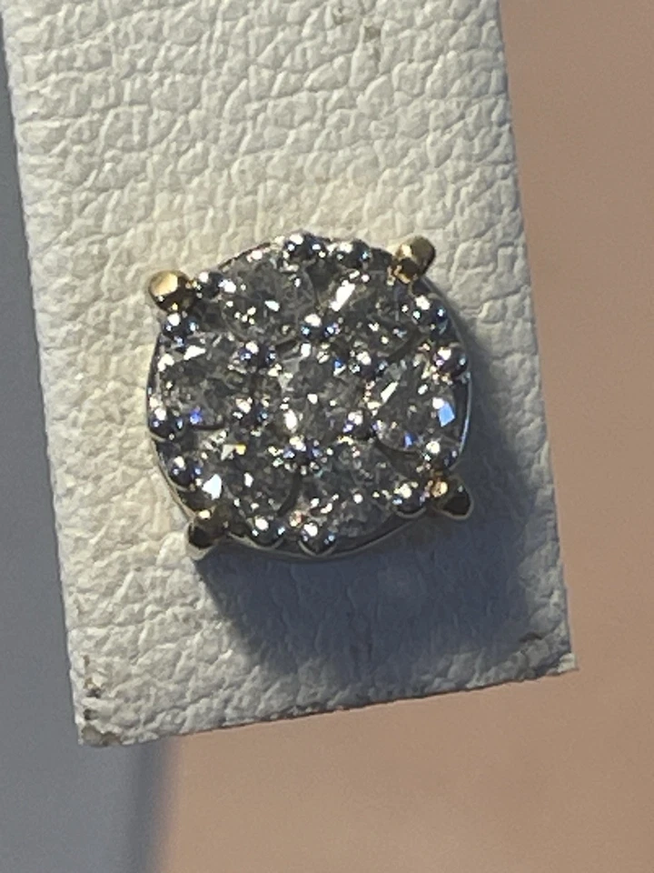 Серьги-гвоздики Affinity с 7 камнями и цветочным кластером из желтого золота 14 карат 1/2 карата - Изображение 3 из 4