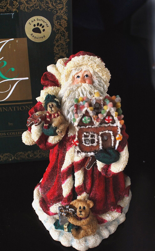 Boyds Christmas "peppermint Nick" Santa fig. 9" #2E/1330