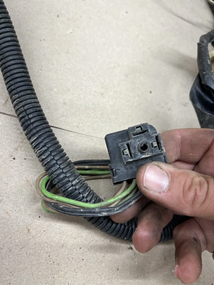 85 86 87 CHEVROLET GMC K5 K10 C10 Faro Proyecto Cableado Arnés Cortado Foto 3 de 4