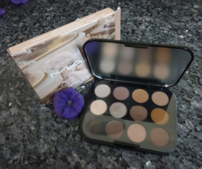 MAC connect in colour eye shadow palette in unfiltered nudes new in box