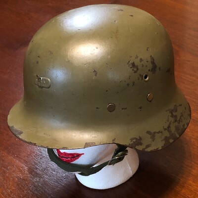 Vintage Spanish Army Modelo Z M1942 M42/79 Steel Combat Helmet