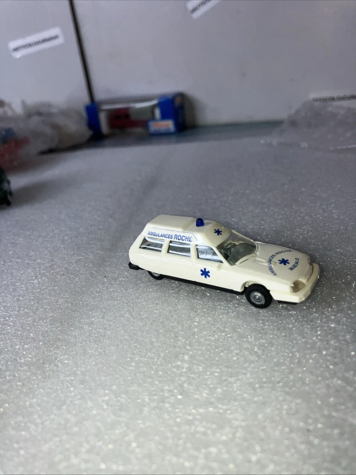 Praline Citroen CX Ambulance   1:87 H0 - Immagine 3 di 4