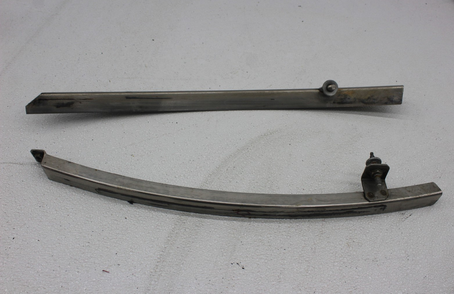 99-01 FERRARI 456 M DRIVER WINDOW GUIDE RAILS