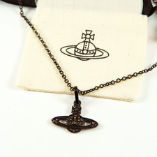 Vivienne Westwood Gun Metal Mini Bas Relief Necklace With Crystals Gift Box Set