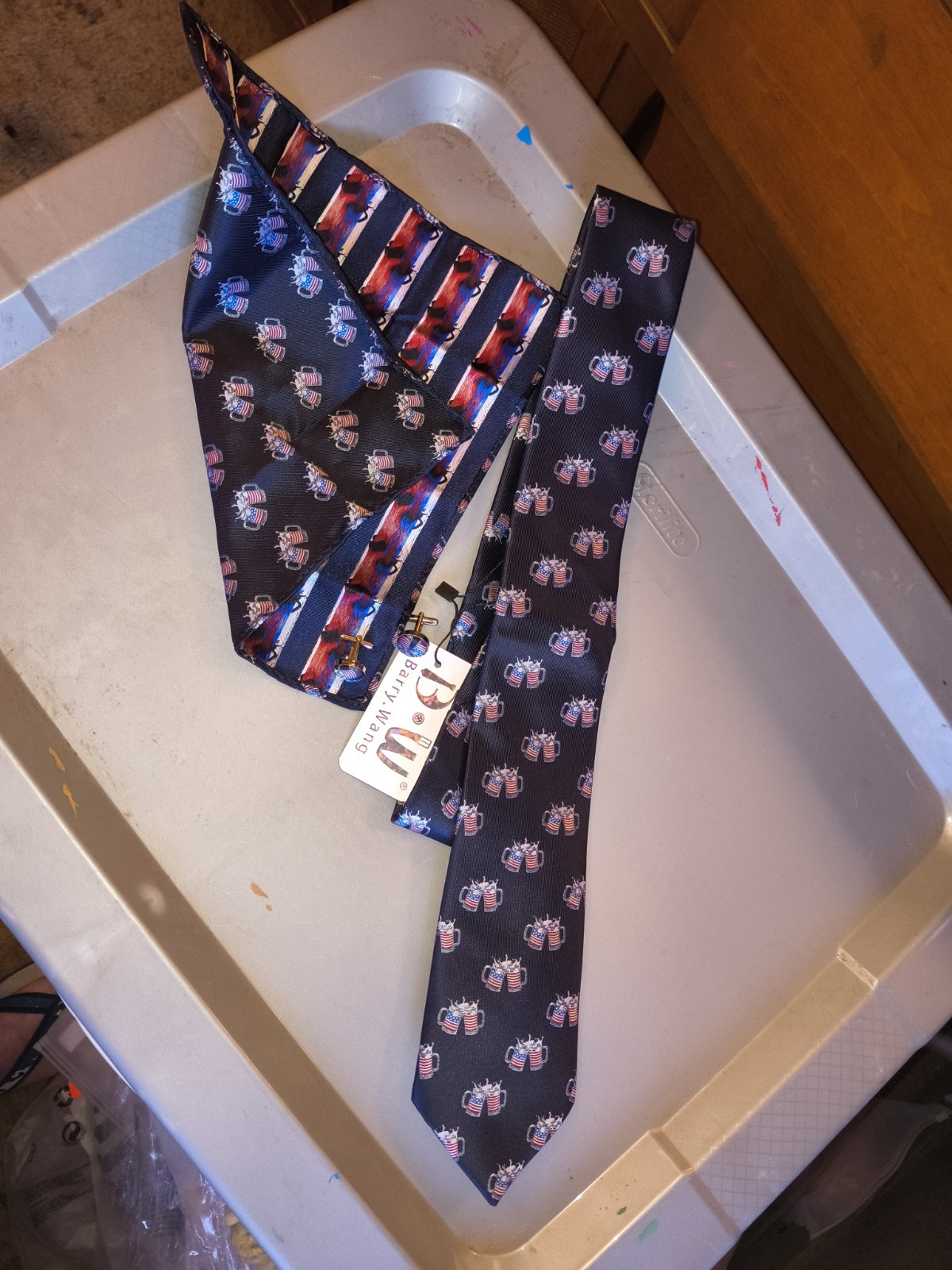 Barry Wang Tie Set