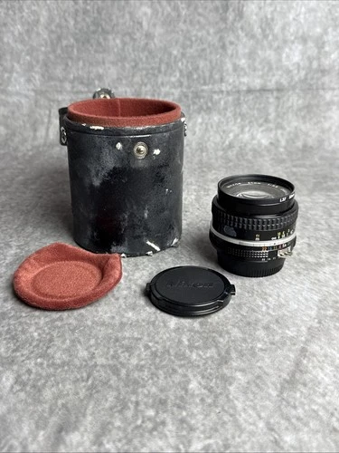 Nikon Nikkor Lens 20mm 1:3.5 203975 - L37 52mm