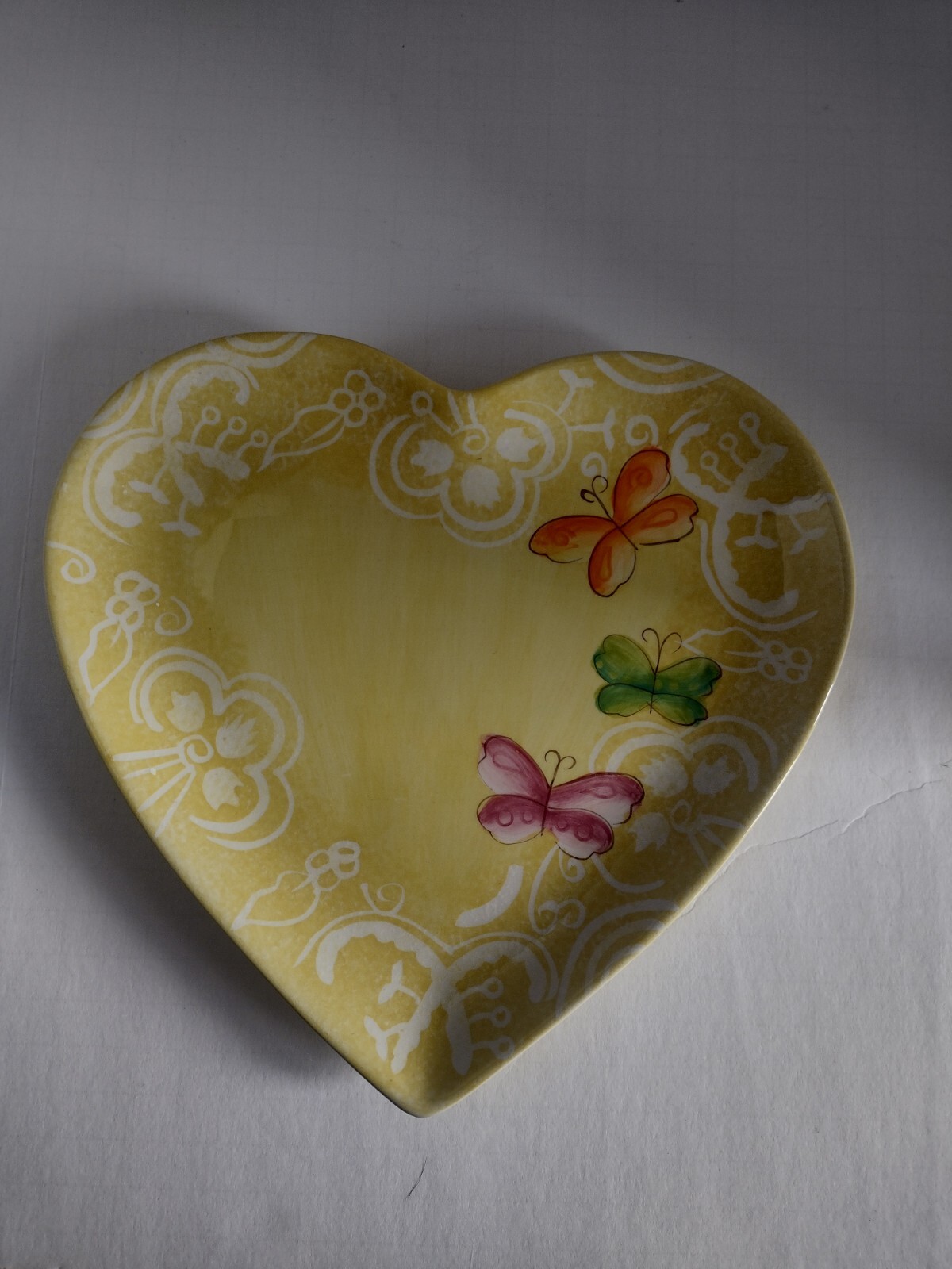  Laurie Gates Melanie’s Butterfly Heart Shape Lunch Dinner Plate 2 Sold Separate