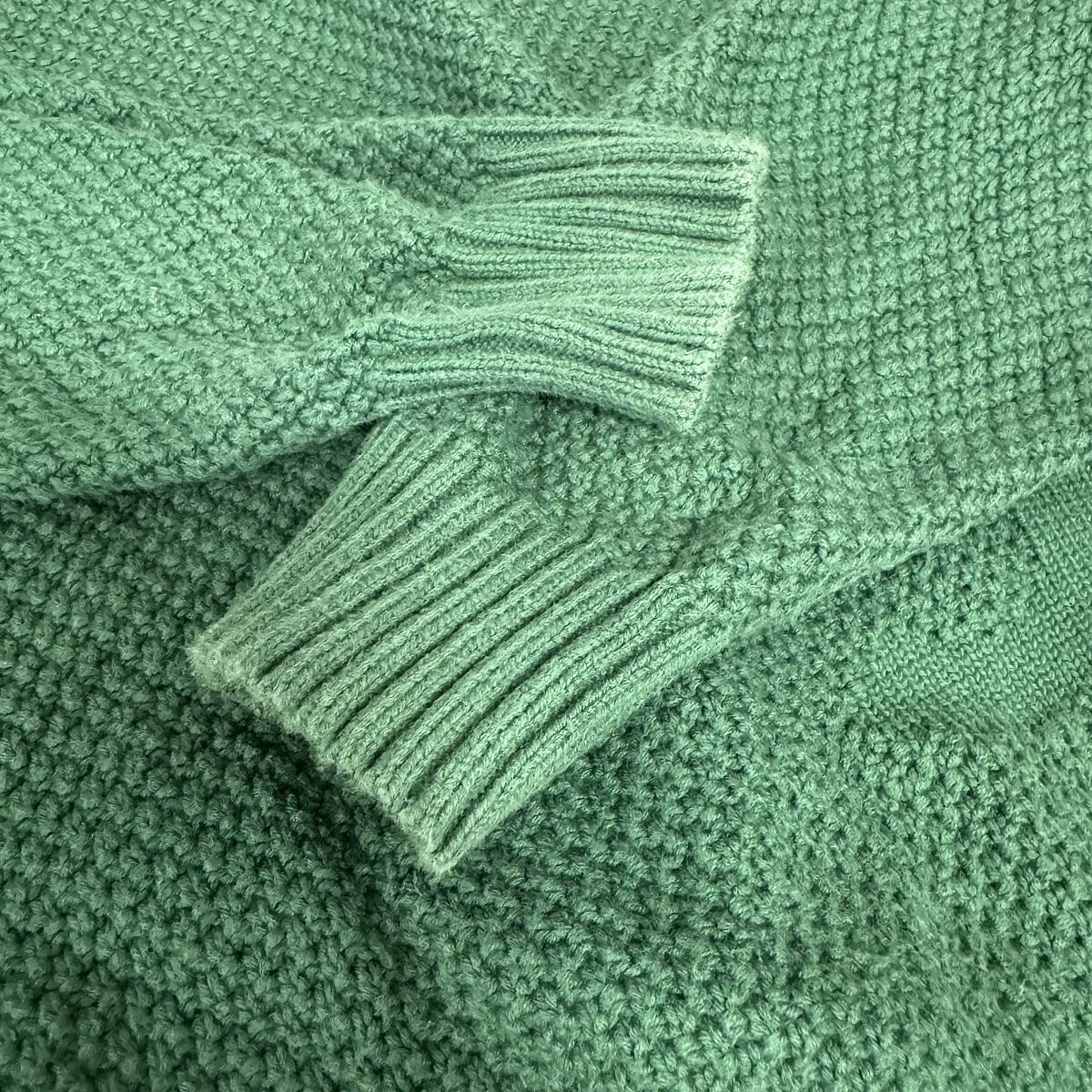 Supreme 20AW Textured Small Box Sweater Color Green Size S Supreme 20AW Textured Small Box Sweater Color Green Size S