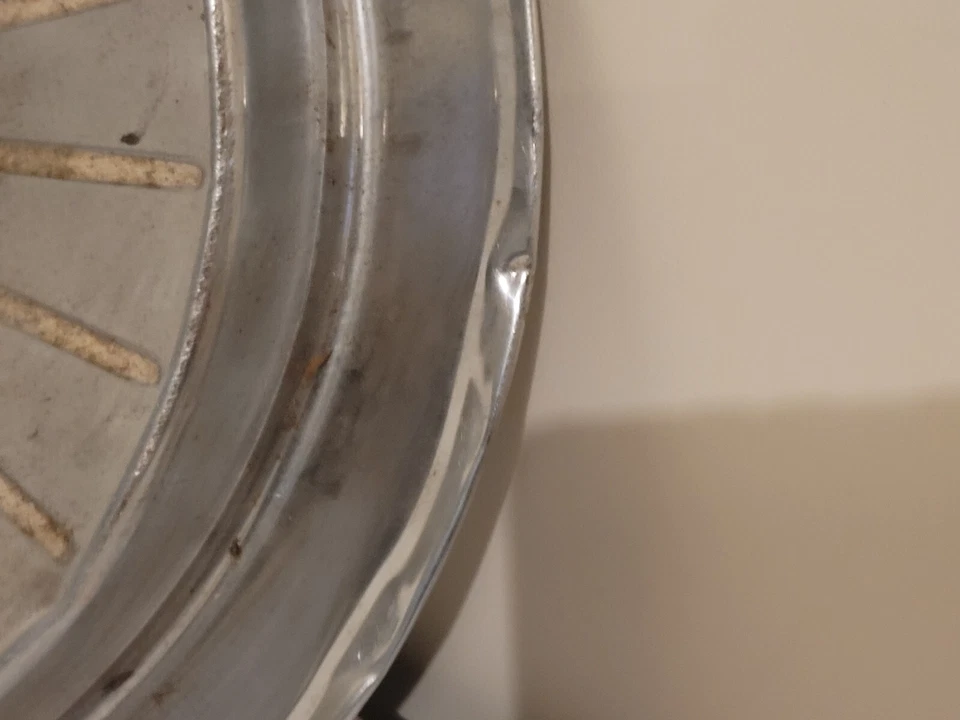 Juego de 1 tapacubos Ford Fairlane Ranchero 1957 Foto 4 de 4