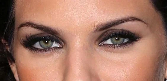 Avon Big Color Eyeshadow Pencil/Crayon EGGPLANT ~ SEALED  ~  NEXT DAY SHIPPING!! - Image 2 of 4