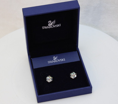Swarovski Earrings Studs Crystal 957048 Points of Light Retired Silvertone 