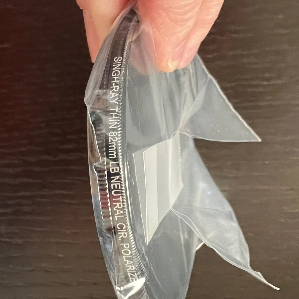 Singh-Ray Thin 82mm LB Neutral Cir. Polarizer Filter - Image 4 of 4