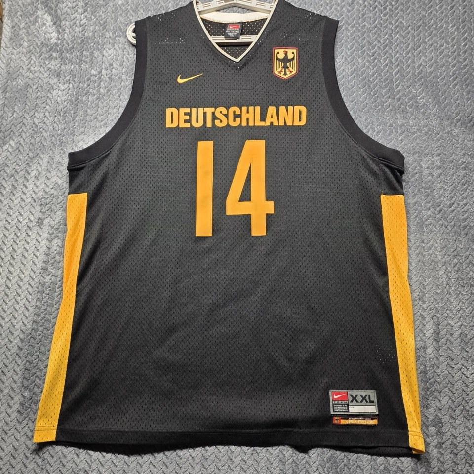 Camiseta de baloncesto de colección Nike Dirk Nowitzki Alemania #14 XXL Global Hardwood Heroes Foto 3 de 4