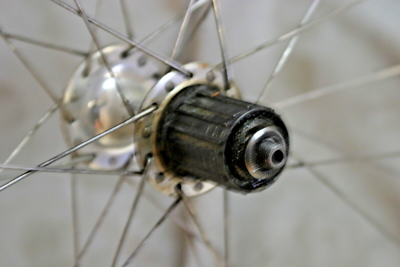 Roue Arrière Mavic 700c - Moyeu Ultegra FH-6500 - 130/18 Mm 28S - Occasion (provenance US)