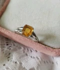 Vintage Hallmarked VARGAS STERLING SILVER YELLOW / AMBER STONE RING SIZE 6.75