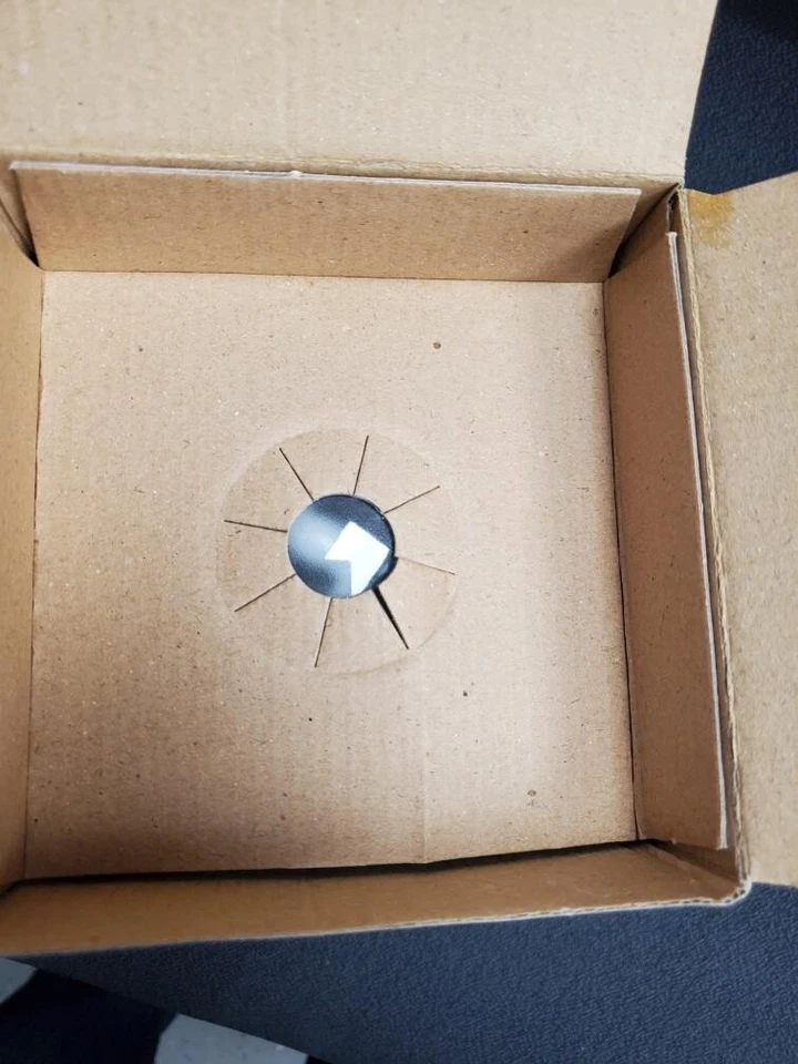 LONGSTAR FE-RSF-30W COOL WHITE E26 4100K 1650L 120V CFL 30W REPLACES 120WATT - Image 2 of 4