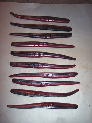 Manns Po Go Snail Lure 10 Pk Red Bug Worm Color Baby Snake Lure Discontinued