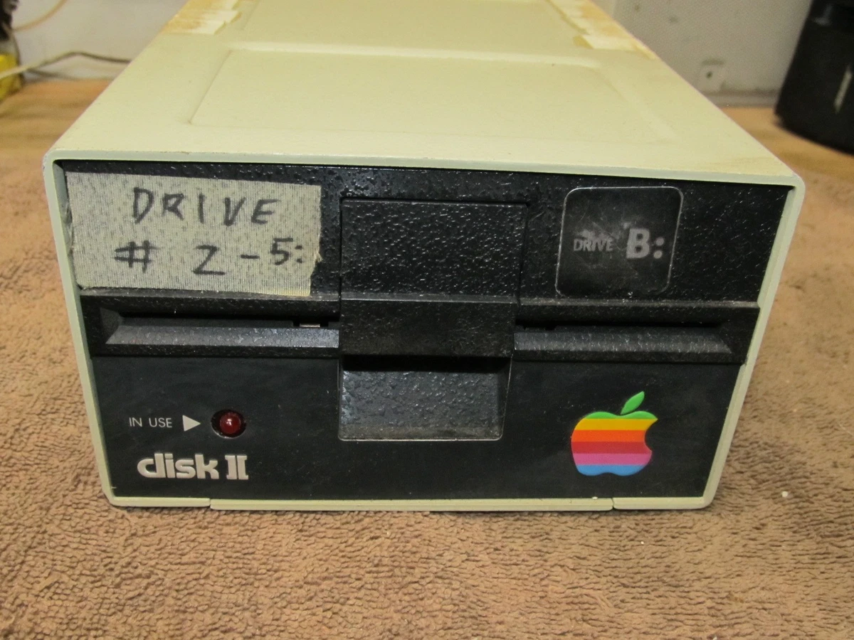AppleⅡ plus diskⅡ 2台 モノクロディスプレイモニタ Apple IIe (2e) Vintage Computer With Monitor And 2 UniDisk Drive