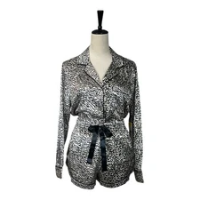 BB Dakota New Satin PJ Set Button Top Shorts Animal Print Women’s Size Medium