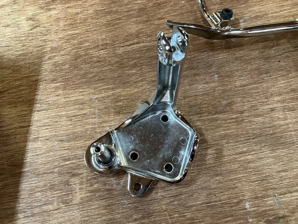 Harley Davidson Softail Dyna FX cromo soportes de control delantero con pata de cabra Foto 4 de 4