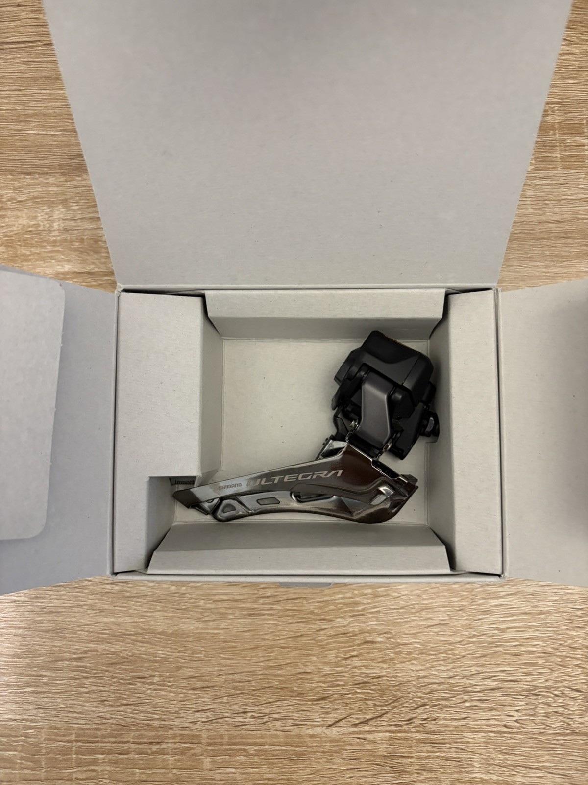 DERAGLIATORE SHIMANO ULTEGRA DI2 RD-R8150 12v -