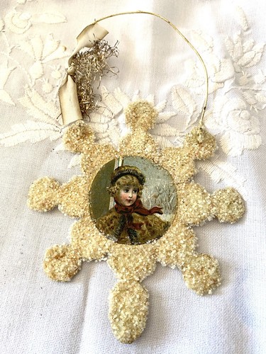 Victorian Girl Dye Cut Reversible Snowflake Tinsel Christmas Ornament - Picture 4 of 7
