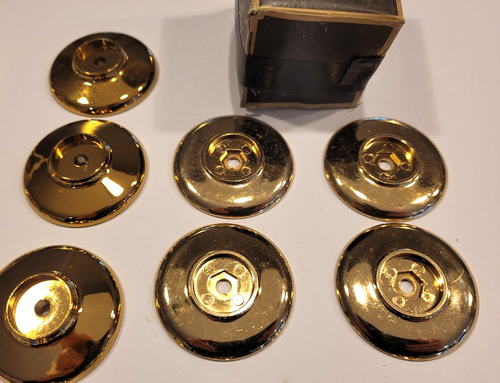 GAINSBOROUGH - DOOR KNOB BACKPLATES & ROSSETTES - BULK LOT OF 22 - NEVER USED - Picture 9 of 13