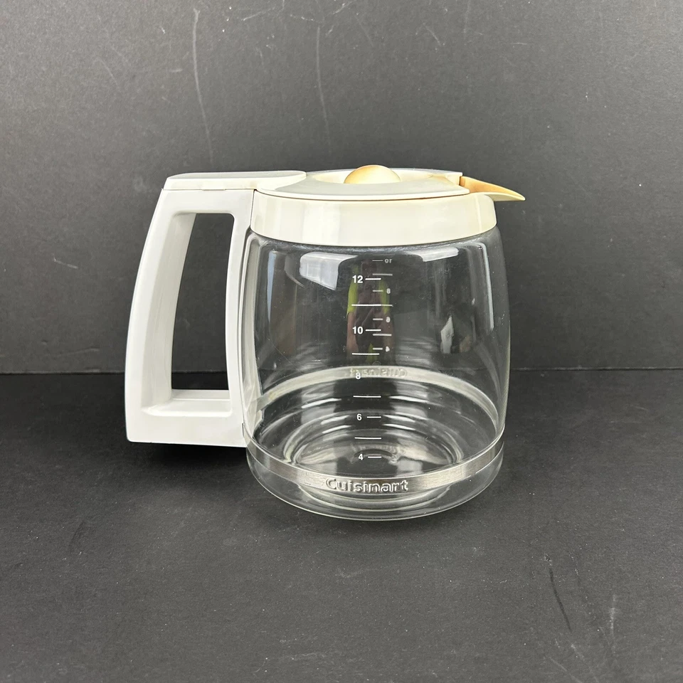 Genuine Cuisinart White 12-Cup Coffee Carafe With Lid Replacement Pot DGB-500WRC - Image 3 of 4