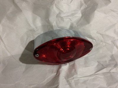 CAT EYE TAILLIGHT 12V FLAT BACK CUSTOM UNIVERSAL