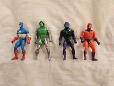 1984 Marvel Secret Wars Lot of 4 Action Figures ( Cap-Doom-Kang-Magneto)