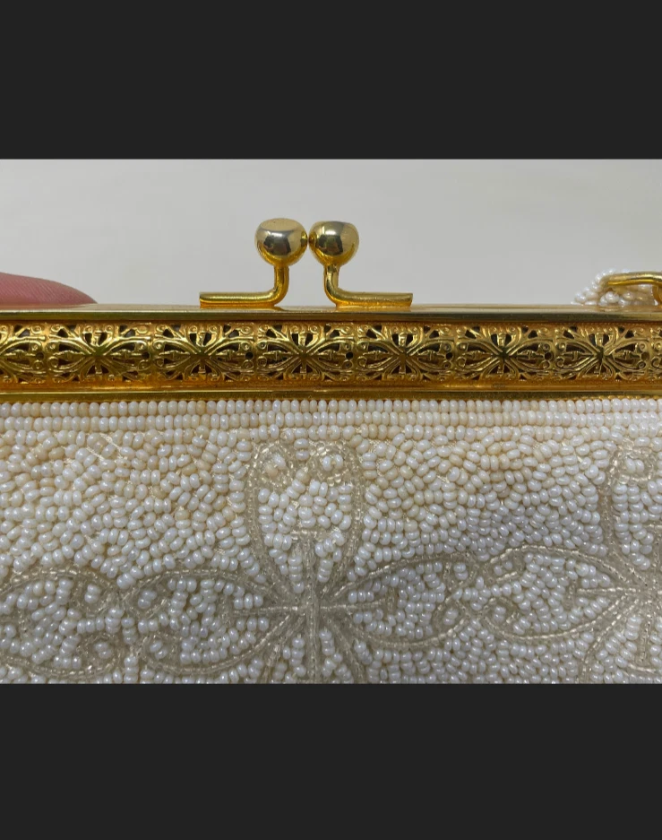 复古白色串珠晚装包钱包金色框架花卉新娘手拿包婚礼 — 第 4/4 张图片