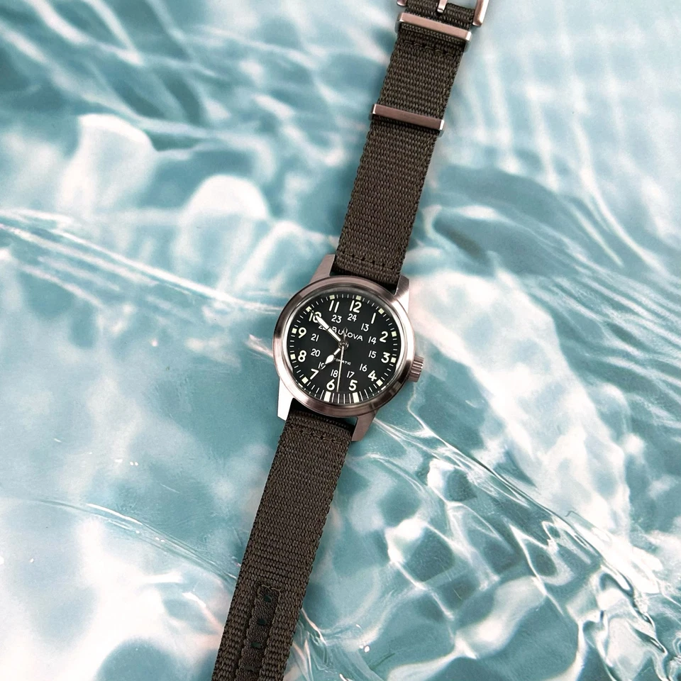 Reloj Automático Bulova Hombre 96A259 Militar VWI Edición Especial Hack Negro 38MM Foto 2 de 4